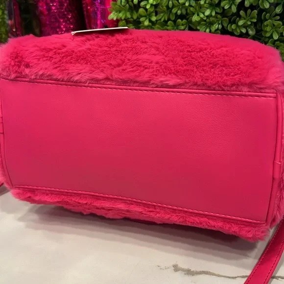 🩷🍒Juicy couture free love speedy satchel - Picture 12 of 13